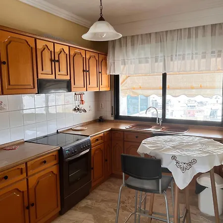 Surrounded View Family - With Private Parking Apartament