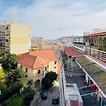 Surrounded View Family - With Private Parking