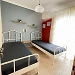 Surrounded View Family - With Private Parking *