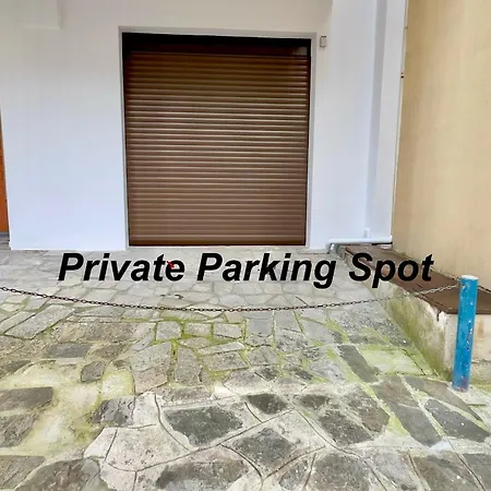 Apartment Surrounded View Family - With Private Parking