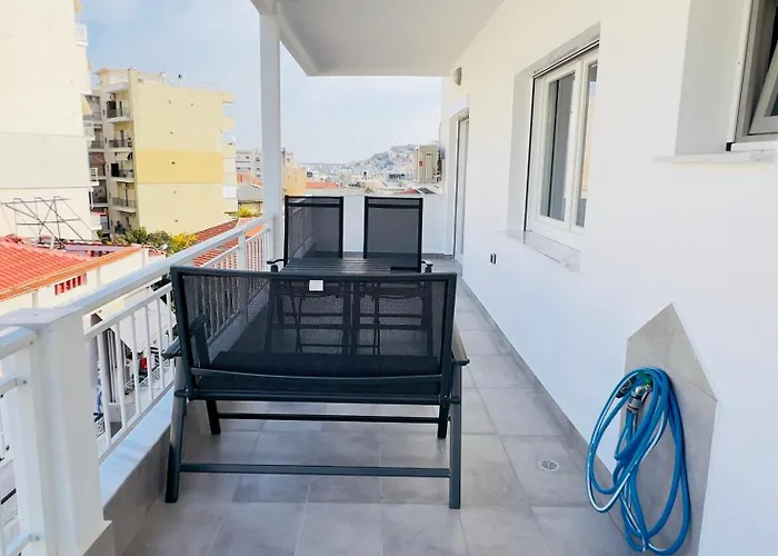 Surrounded View Family - With Private Parking * Kavala